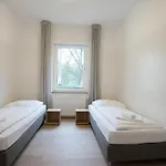 Tolstov - 4 - 30 Min Messe Dus Apartamento Duisburg