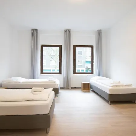 Tolstov - 4 - 30 Min Messe Dus Апартаменты