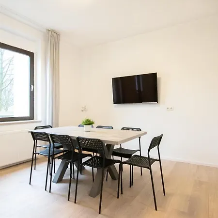 Apartment Tolstov - 4 - 30 Min Messe Dus
