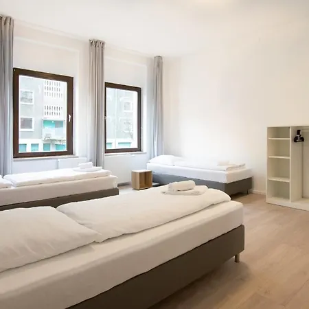 Tolstov - 4 - 30 Min Messe Dus Апартаменты *