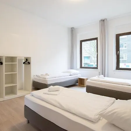 Apartment Tolstov - 3 Or 4 - 30 Min Messe Dus *