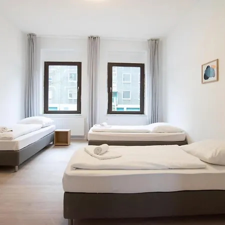 Апартаменты Tolstov - 4 - 30 Min Messe Dus Дуйсбург