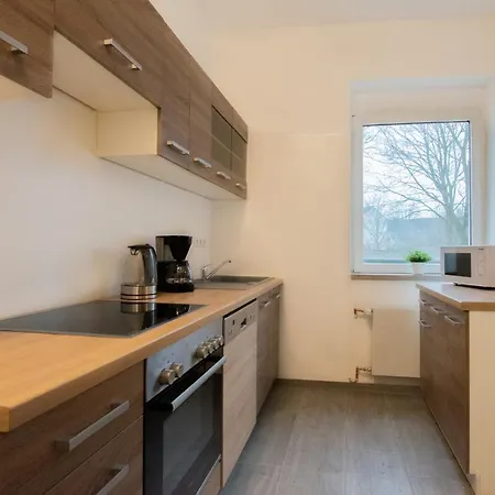 Tolstov - 3 Or 4 - 30 Min Messe Dus Apartment *