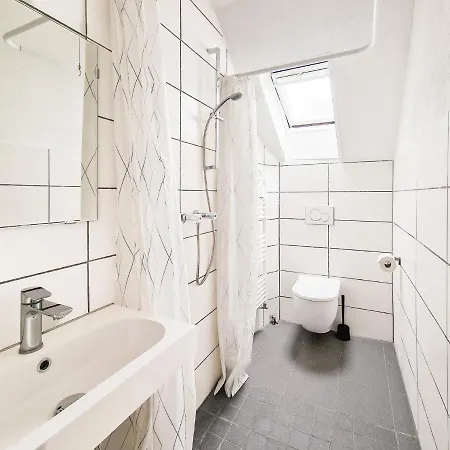 Апартаменты Tolstov - 4 - 30 Min Messe Dus Дуйсбург