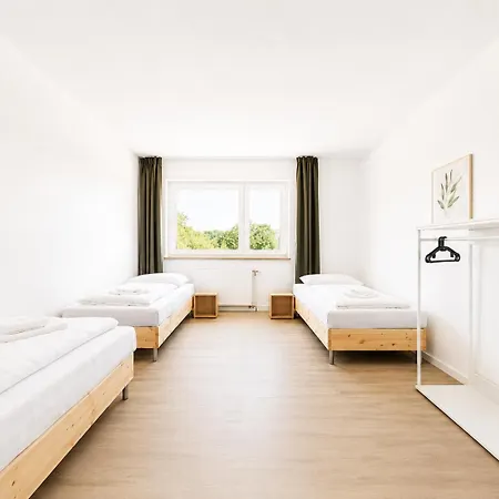 Apartment Tolstov - 3 Or 4 - 30 Min Messe Dus *
