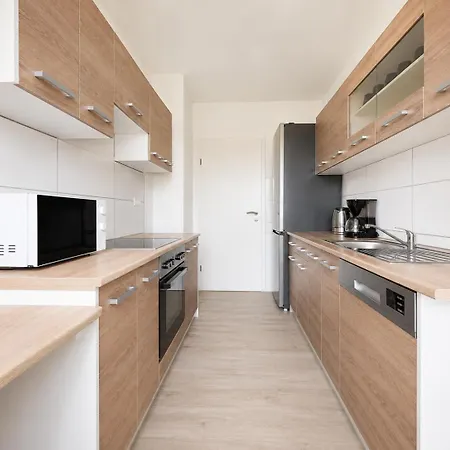 Tolstov - 3 Or 4 - 30 Min Messe Dus Apartment *