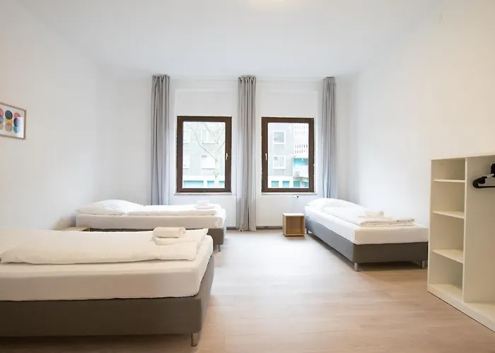 Tolstov - 4 - 30 Min Messe Dus Apartment