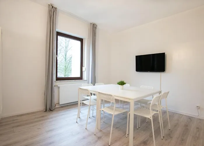 Apartamento Tolstov - 4 - 30 Min Messe Dus *