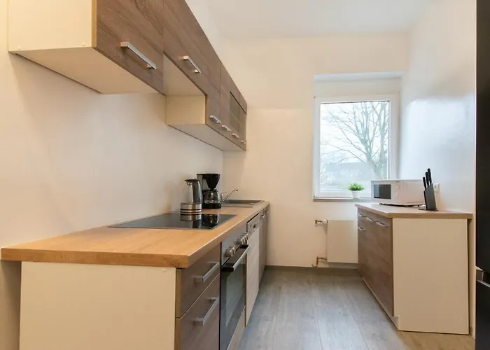 Tolstov - 4 - 30 Min Messe Dus Appartement Duisbourg