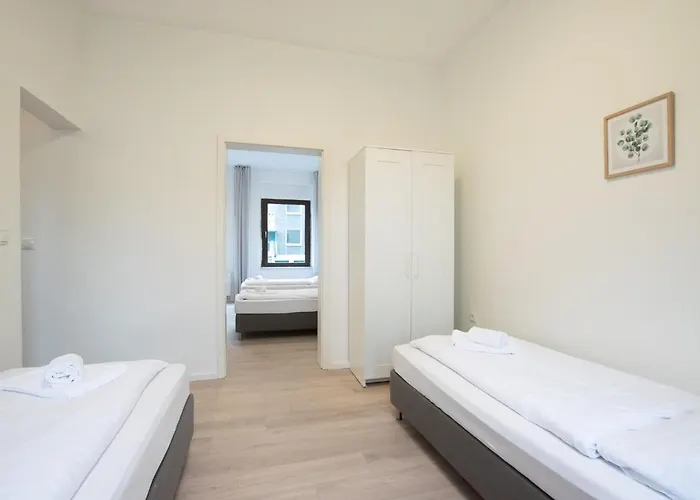 Tolstov - 4 - 30 Min Messe Dus * Duisburg